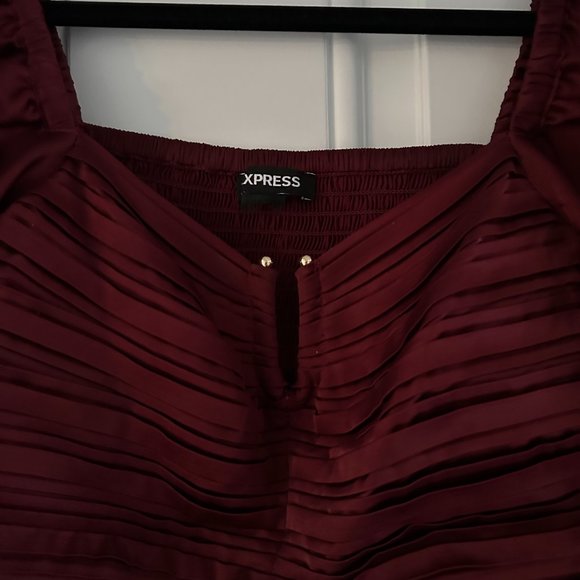 NEW Satin Ruched V-Bar Cropped Top - Picture 7 of 8